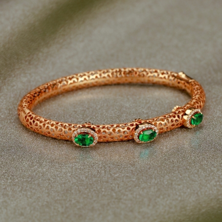 Buy Emerald Diamond bangles