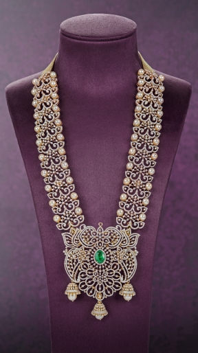 Best Emerald Studded Diamond Nec